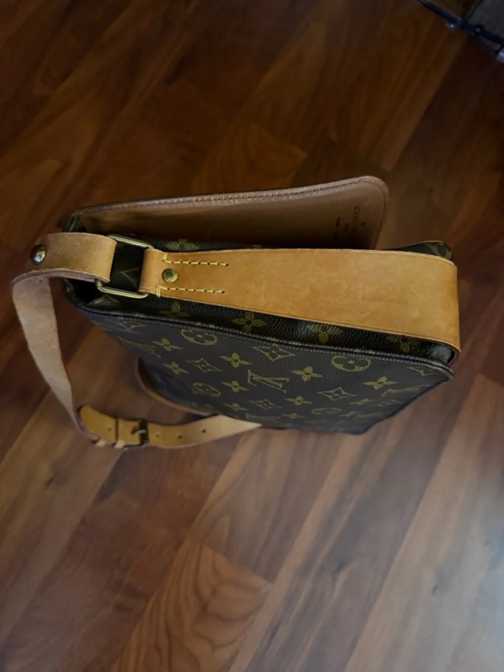 Louis Vuitton authentic louis